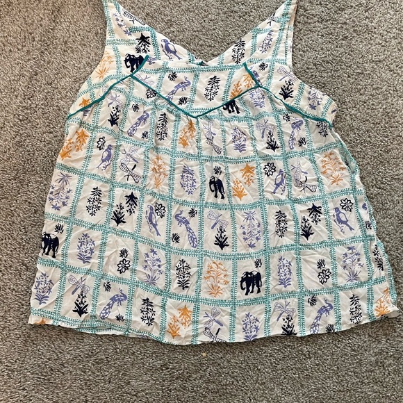 Anthropologie Mauve Top With Beautiful Pattern & Design - Picture 4 of 9